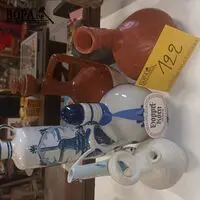 Kruiken en kannetjes. 7 stuks – kavel bij BOPA Auctions, Ieper