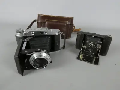 Vintage Rolfix II en Icarette vouwcamera's – kavel bij De Kringwinkel, Diest