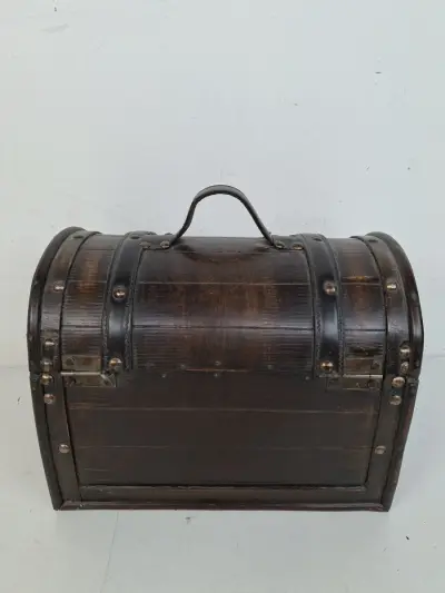 Houten Schatkist / Decoratieve Opbergkist – kavel bij De Kringwinkel, Waardamme
