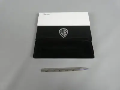 Warner Bros pen – kavel bij De Kringwinkel, Diest