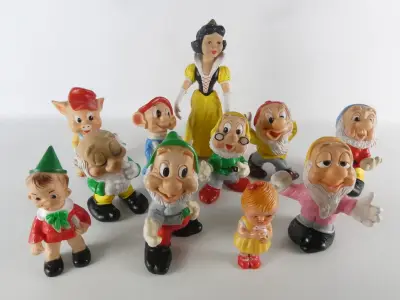 Vintage lot van 11 kunststof figuren – kavel bij De Kringwinkel, Heverlee