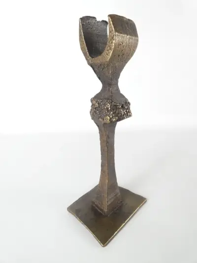Brutalistische bronzen kandelaar – Boud Ceysens – kavel bij De Kringwinkel, Heverlee