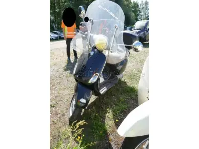 1 Krad Piaggio Vespa LX 125 / Bastlerfahrzeug – kavel bij Zoll-Auktion, Wandlitz