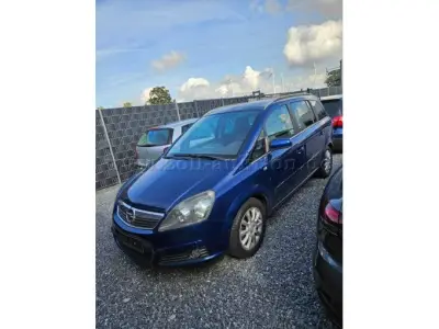1 Opel Zafira als Teilespender – kavel bij Zoll-Auktion, Rüthen