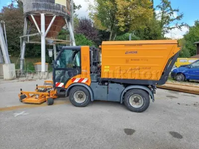 1 Hako Multicar Tremo X56 mit 6 Anbaugeräten – kavel bij Zoll-Auktion, Pöcking