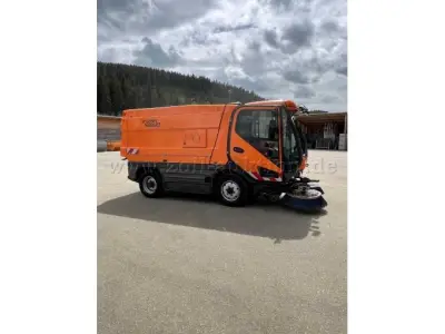 1 Johnston LTD Straßenkehrmaschine DA88 – kavel bij Zoll-Auktion, Furtwangen im Schwarzwald