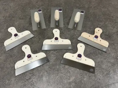 Het Melkmeisje plakspanen- en spackmessen set 8-delig – kavel bij XL Auctions
