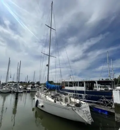 Pleziervaartuig RUSHCUTTER, zeilboot Cortessa 43, 13,07m - 3.85m - 2.25m, composiet, 1 mast, bj 1982, S0403408215, Sole motor 40.5Kw – kavel bij Appelboom