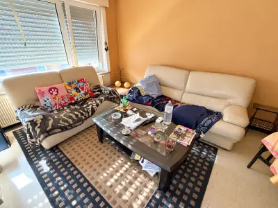 Totale inboedel appartement + garagebox Gistel – veiling bij Openbare Verkopen, Gistel