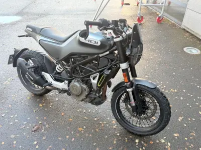 Moto Husqvarna HQV 401 – kavel bij Auctionline, Libramont-Chevigny