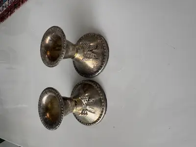 2 verzilverde kandelaars – kavel bij GSD Auctions, Zoeterwoude