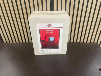 Kelfort Bouwlamp 300W IP54 met Vaste Standaard – kavel bij XL Auctions