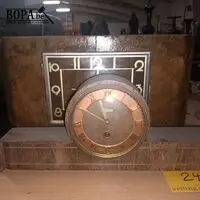 Antieke schouwklok. 2 stuks – kavel bij BOPA Auctions, Ieper