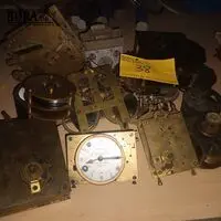 Lot koperen klokmechanismen – kavel bij BOPA Auctions, Ieper