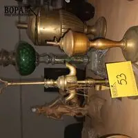 Antieke koperen olielampen. 2 stuks – kavel bij BOPA Auctions, Ieper