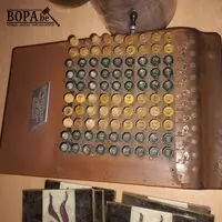 Antieke comptometer – kavel bij BOPA Auctions, Ieper