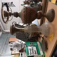 Vazen en lamp. 3 stuks – kavel bij BOPA Auctions, Ieper