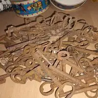 Lot oude sleutels – kavel bij BOPA Auctions, Ieper