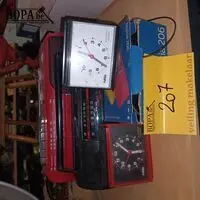 Radio’s, wekkers en gsm – kavel bij BOPA Auctions, Ieper