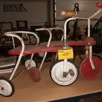Oude driewielers. 2 stuks – kavel bij BOPA Auctions, Ieper