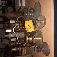 Antieke blakers en kandelaars. 9 stuks – kavel bij BOPA Auctions, Ieper