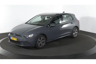 Volkswagen Golf eTSI Life 1.0 DSG 110pk 2022 (Origineel-NL), N-883-TB – kavel bij Bright Auctions