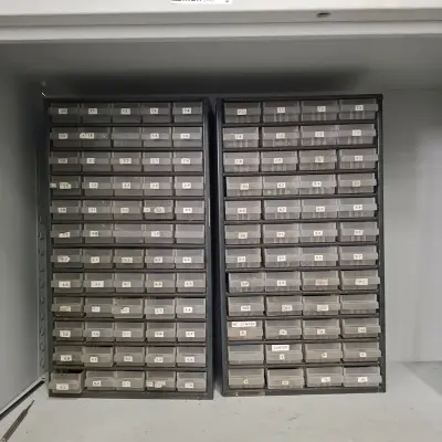 Assortiment boren in 2x assortimentbak – kavel bij Onlineveilingmeester, Aalsmeer