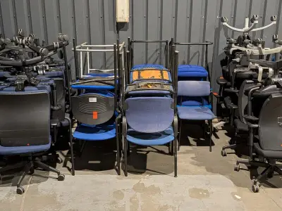 Ca. 15x Diverse vergaderstoelen, blauw – kavel bij Onlineveilingmeester, Heerenveen