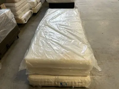 3x Matras (w.o. 2x Auping 90x210) – kavel bij Onlineveilingmeester, Hoogeveen