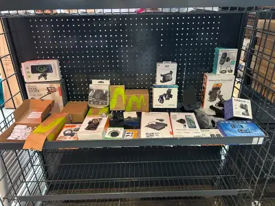 Ca. 24x Telefoon- en auto-accessoires, W.o. Dinto, Blukar, Mophie – kavel bij Onlineveilingmeester, Hoogeveen