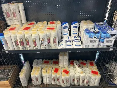 Ca. 194x Verzorgingsproducten w.o. deodorant, W.o. Sanex – kavel bij Onlineveilingmeester, Hoogeveen