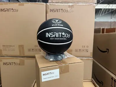 8x Slimme basketbal maat 7 met oplader en kabel INSAIT JOY – kavel bij Onlineveilingmeester, Hoogeveen