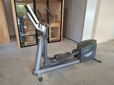 Cross trainer Life Fitness, 90X – kavel bij Onlineveilingmeester, Middelburg