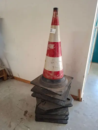 8x Verkeerskegel – kavel bij Onlineveilingmeester, Middelburg