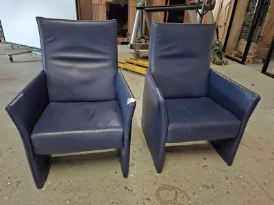 2x Lederen fauteuil blauw – kavel bij Onlineveilingmeester, Middelburg