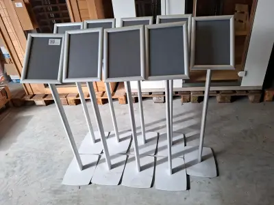 9x Informatie standaard/display – kavel bij Onlineveilingmeester, Middelburg