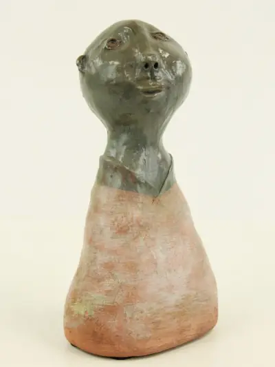 Charmant terracotta beeld - dromerige figuur in zalm en groen/grijs - 40,5 cm – kavel bij De Kringwinkel, Antwerpen