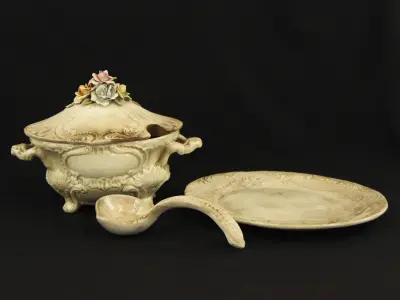Italiaans keramisch soepservies in Capodimonte-/Bassano-stijl – kavel bij De Kringwinkel, Antwerpen