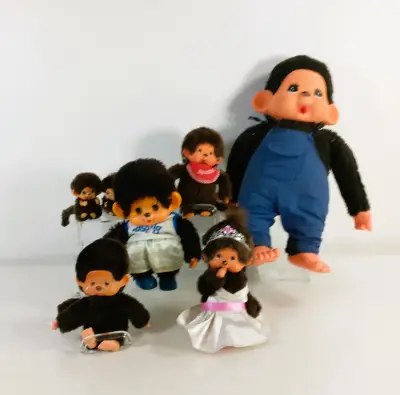 Verzameling van 7 vintage Monchhichi-poppen van Sekiguchi – kavel bij De Kringwinkel, Turnhout
