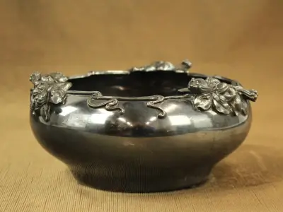 Art Nouveau kom met florale decoratie - Meriden Silver Plate Co – kavel bij De Kringwinkel, Antwerpen