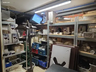 Volledige inhoud bergruimte – kavel bij Auctim, Koksijde