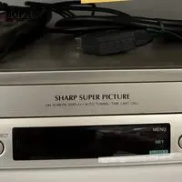 Sharp videocassettespeler – kavel bij BOPA Auctions, Oekene