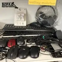 Lot toetsenborden en muizen – kavel bij BOPA Auctions, Oekene