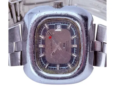 Laureat | Vintage Cushion Case Automaat Horloge – kavel bij XL Auctions