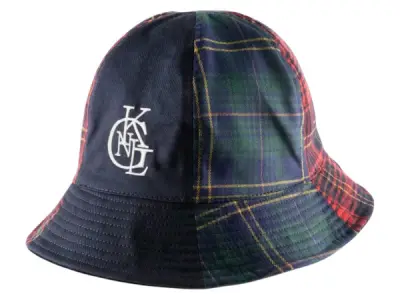 Kangol | Stijlvolle Tartan Patchwork Bucket Hat – kavel bij XL Auctions
