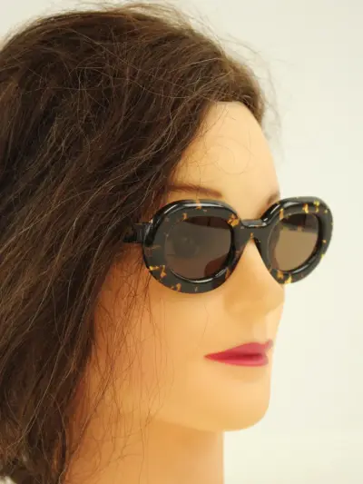 Aude Herouard Franse zonnebril Odile Tabac – kavel bij De Kringwinkel, Antwerpen