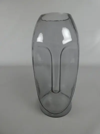 Gilde Moai vaas – kavel bij De Kringwinkel, Diest