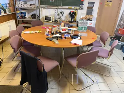 Posten Meubels – kavel bij IVG, Hofgeismar