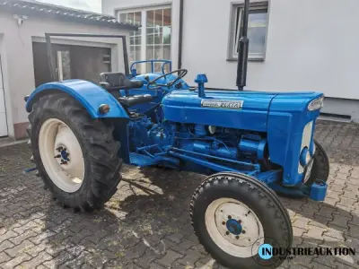 Ackerschlepper FORDSON Super Dexta, Bj. 64 – kavel bij industrieauktion.online, Essen