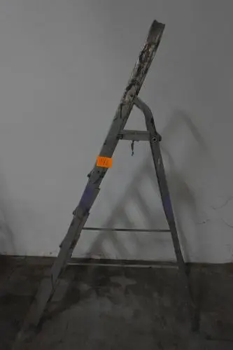 Trapladder – kavel bij Openbare Verkopen